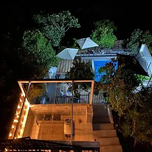 https://lovely-home-benamahoma-sierra-de-grazalema-cadiz.es-andalucia.com