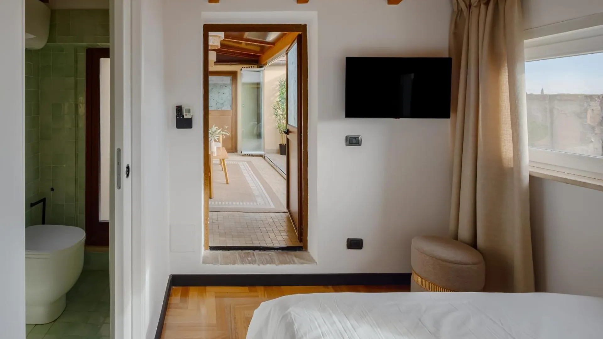 Colosseo Flats And Penthouse روما شقة