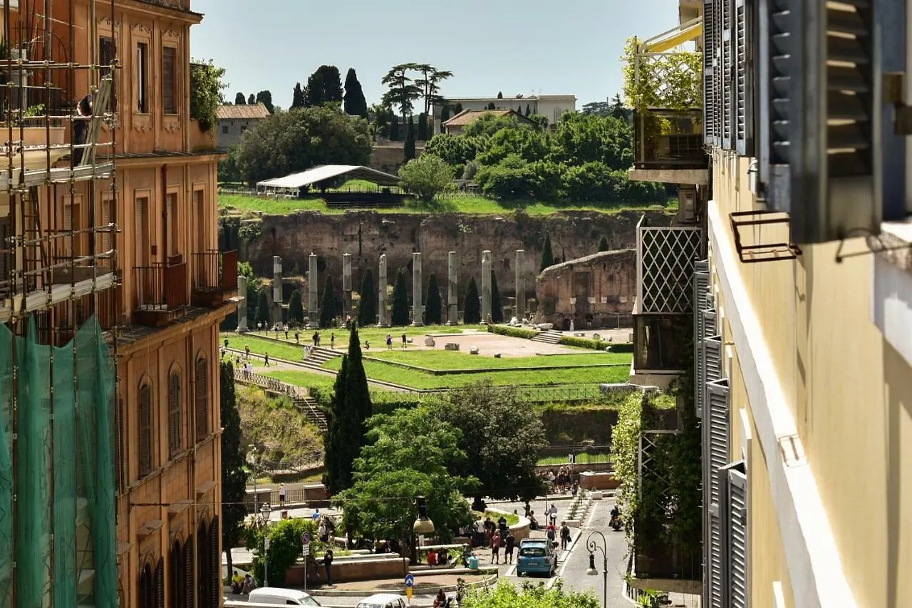 Colosseo Flats And Penthouse روما شقة