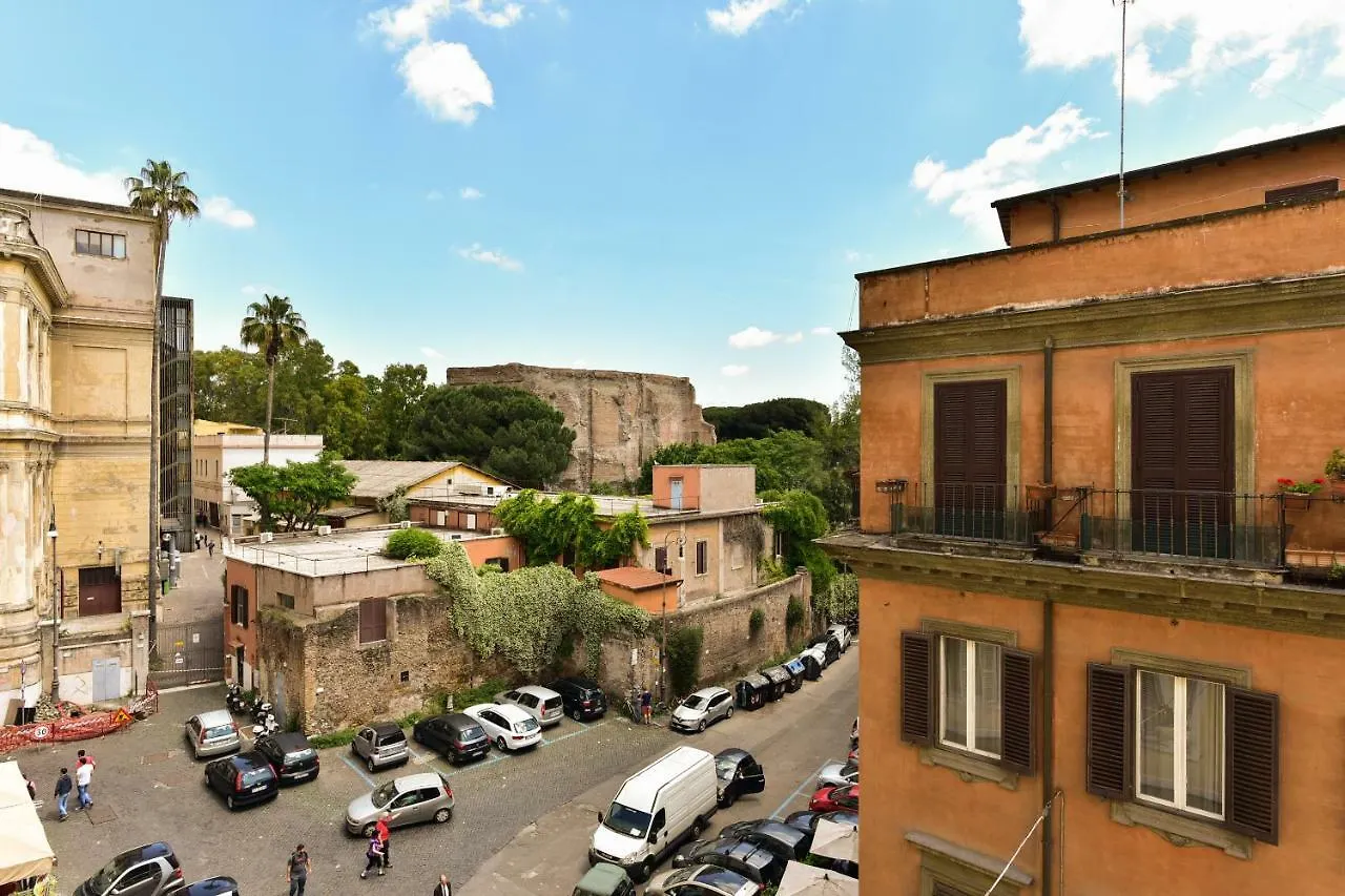 شقة Colosseo Flats And Penthouse روما إيطاليا